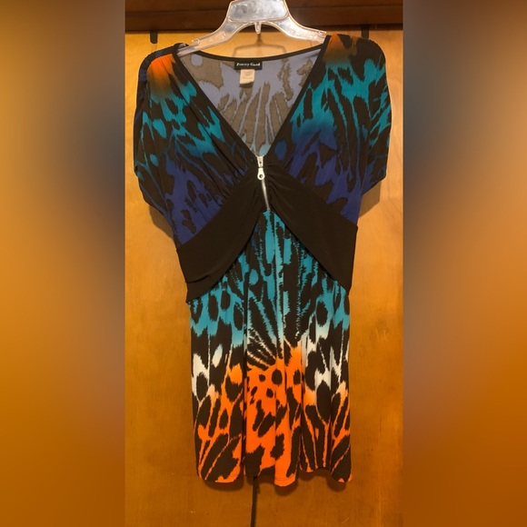 Top - Picture 2 of 6